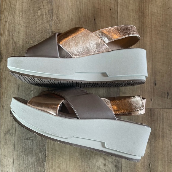 Stonefly Second Skin Metallic Sandals - Picture 4 of 8